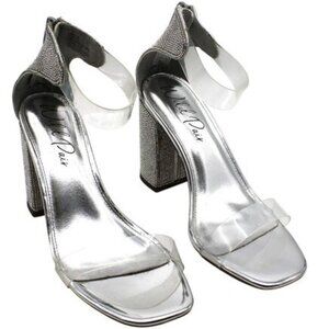 Women Wild Pair Trixiee Sandals